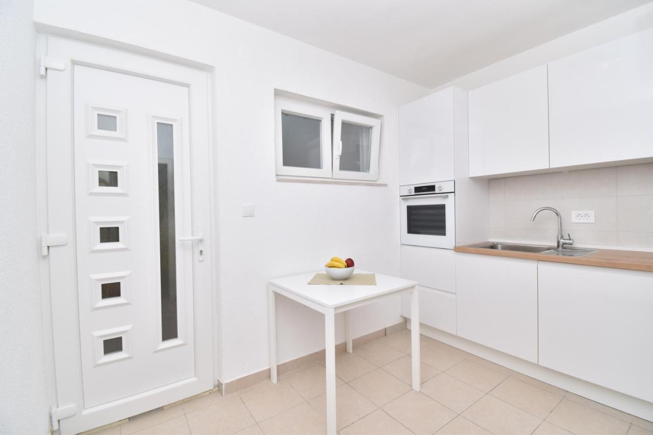 Apartments Despot Tučepi Eksteriør bilde